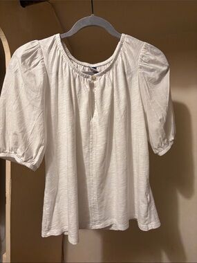 Old Navy Sz small White Puff Sleeve Peasant Top - Classic Women's Tee NWOT